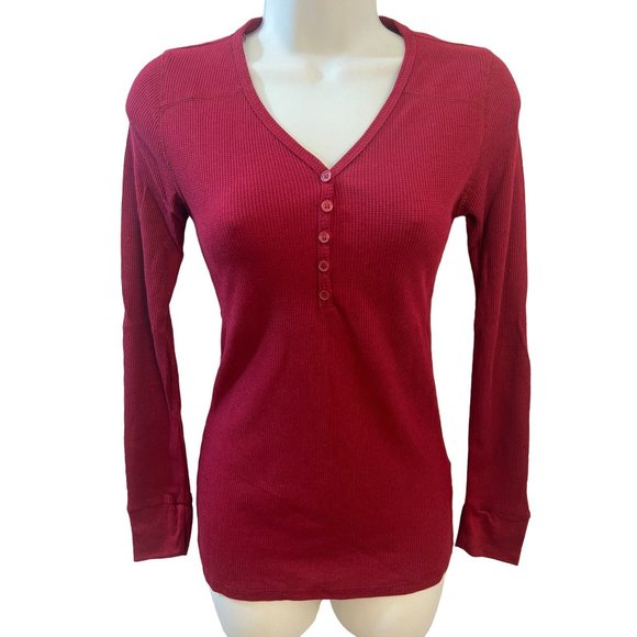 Tops - NEW Burgundy Thermal Waffle V-Neck Knit Long Sleeve Top Size Small